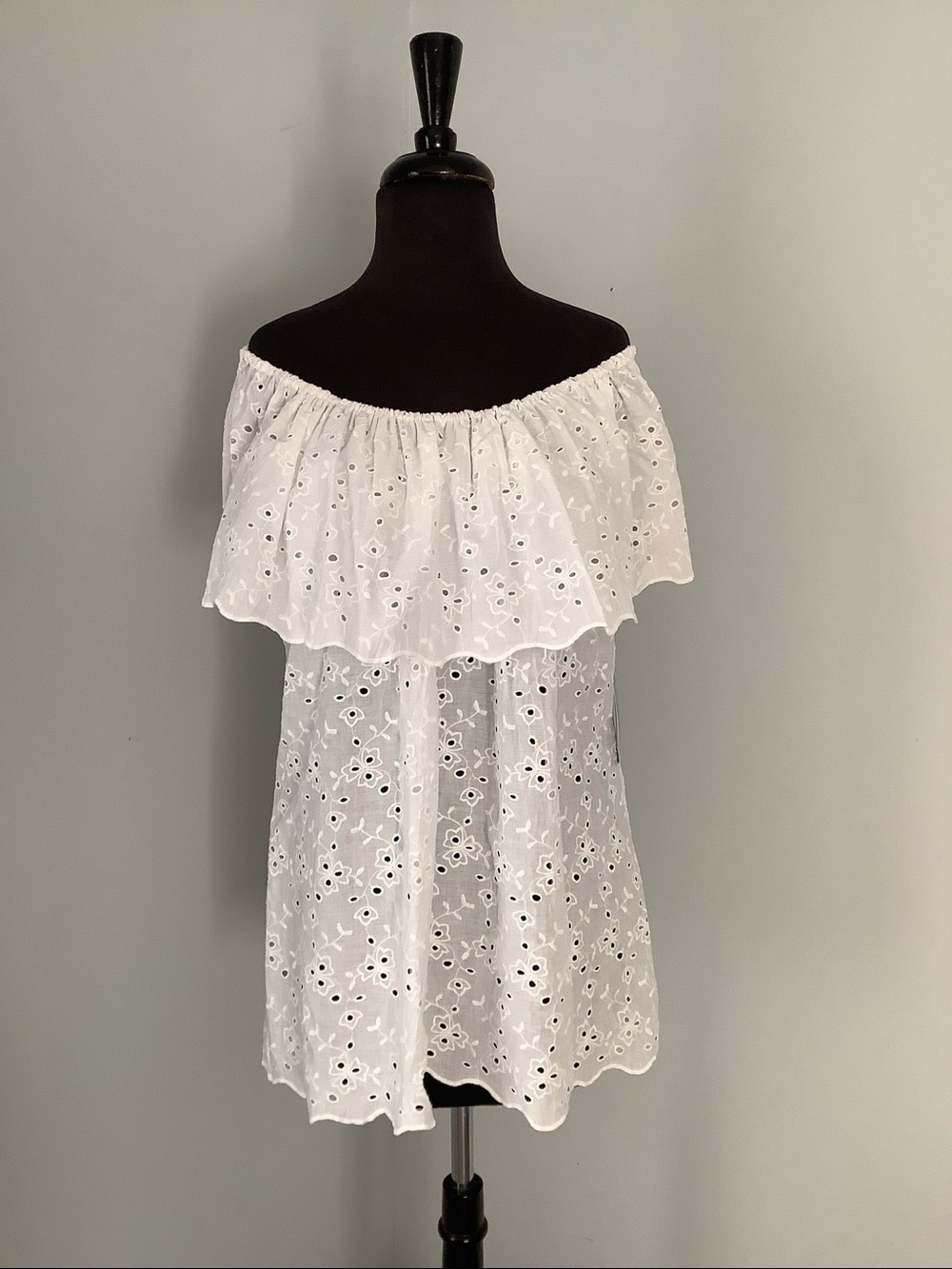 Alfani White Eyelet Off-Shoulder Ruffle Tunic